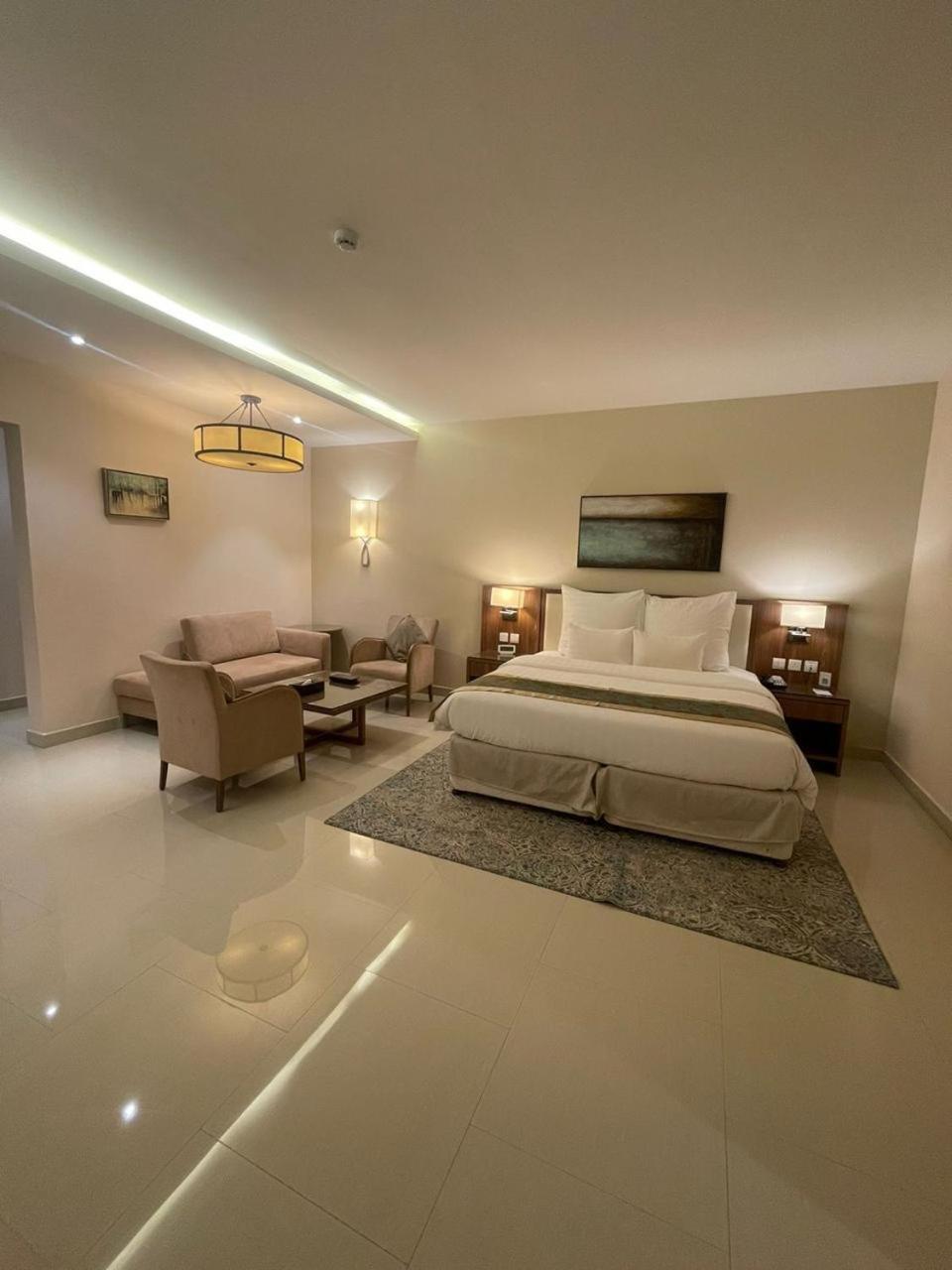 Best Western Plus Buraidah Bagian luar foto