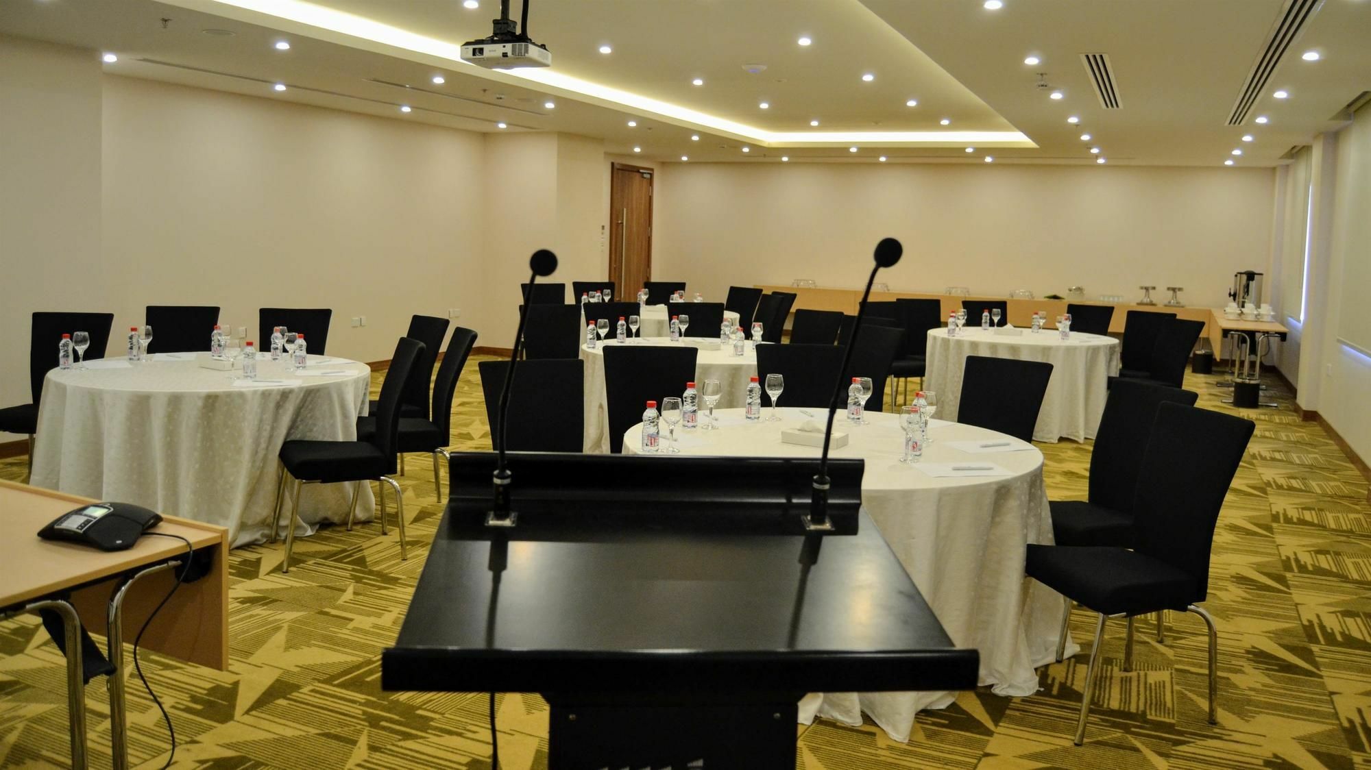 Best Western Plus Buraidah Bagian luar foto