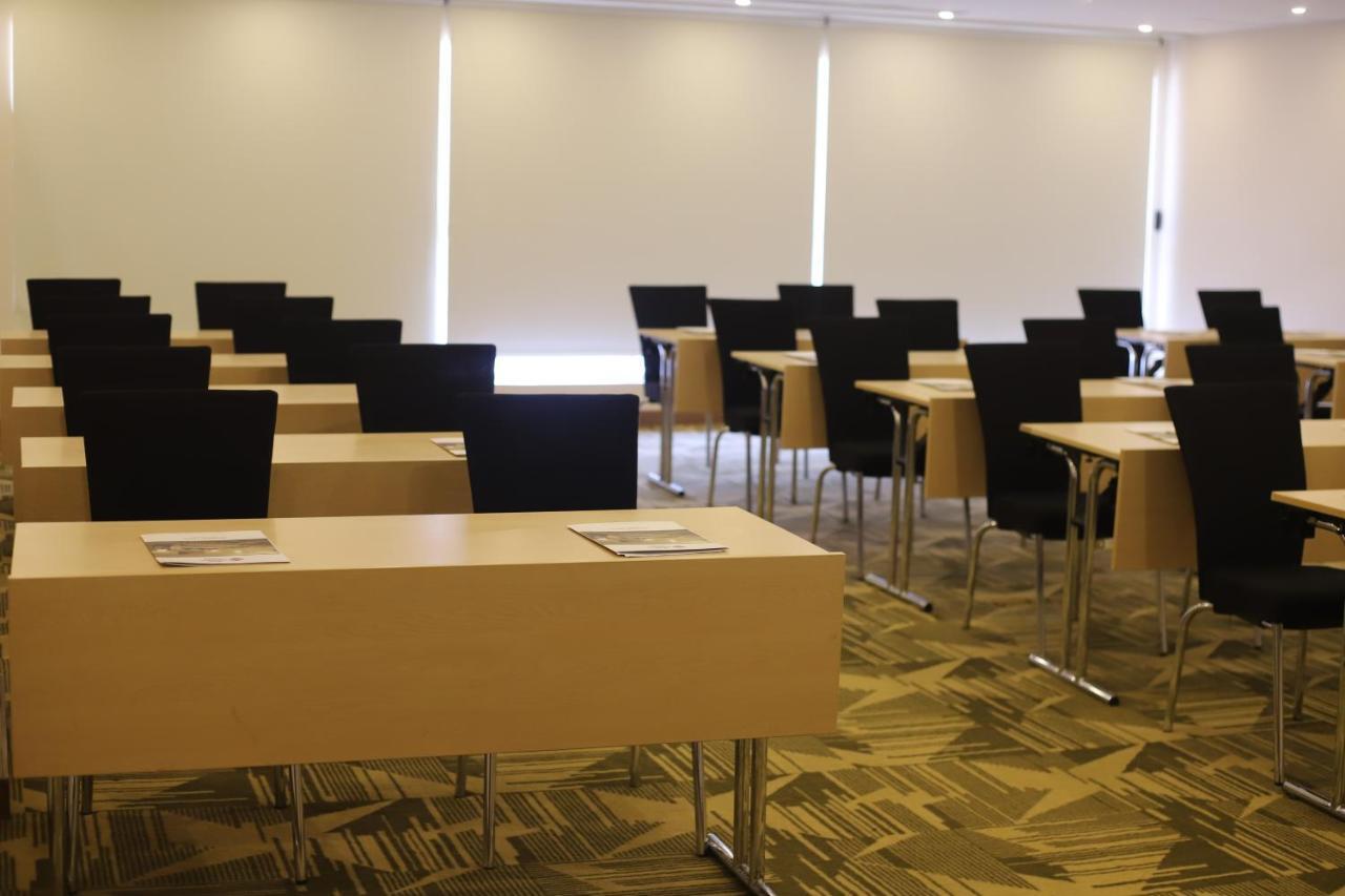 Best Western Plus Buraidah Bagian luar foto