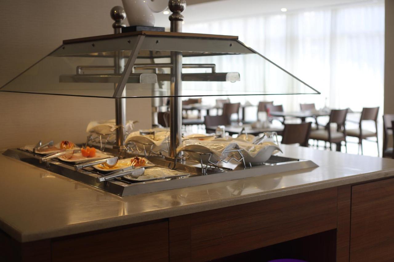 Best Western Plus Buraidah Bagian luar foto